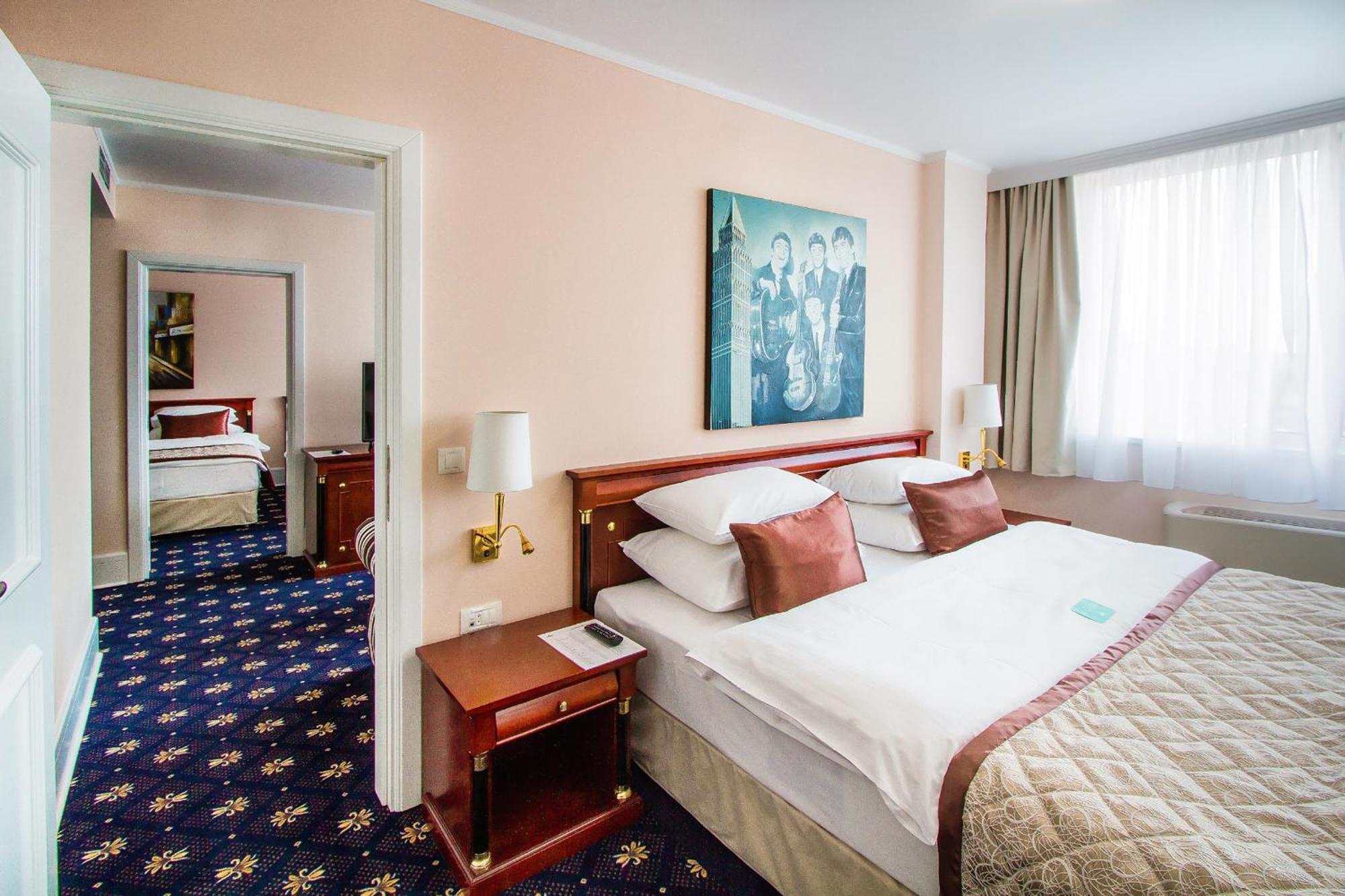 A Hoteli - Hotel Sloboda Šabac Стая снимка