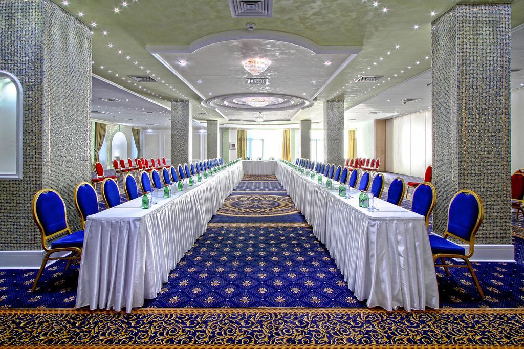 A Hoteli - Hotel Sloboda Šabac Екстериор снимка